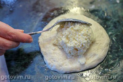 Кныши с творогом и кокосовой стружкой