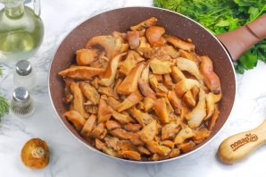 Жареные грибы рыжики