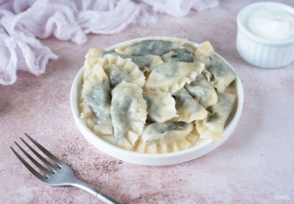 Пельмени с крапивой