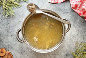 Классическое "Харчо" с солеными огурцами Классическое "Харчо" с солеными огурцами