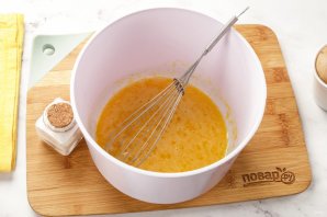 Оладьи на воде с яйцами