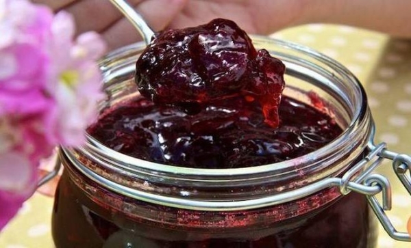 Густой вишневый джем с пектином Густой вишневый джем с пектином