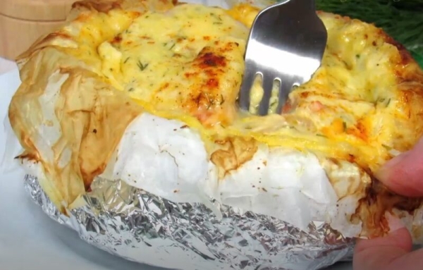 Просто завернула все в фольгу и в духовку. Вкусный вариант необычного ужина Просто завернула все в фольгу и в духовку. Вкусный вариант необычного ужина