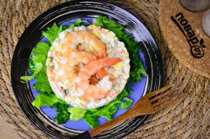 Салат "Оливье" с креветками Салат "Оливье" с креветками