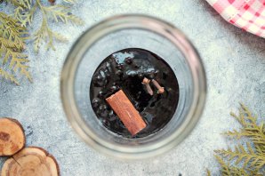 Настойка из смородинового варенья Настойка из смородинового варенья