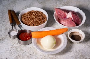 Каша с мясом в горшочке