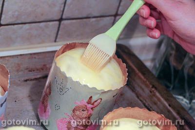 Кулич бриошь с изюмом