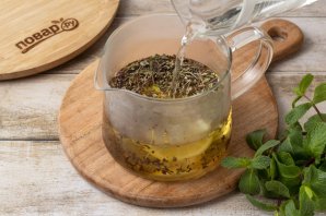 Чай с чабрецом и душицей Чай с чабрецом и душицей