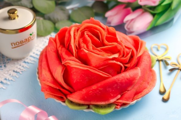 Блинный торт "Роза" Блинный торт "Роза"