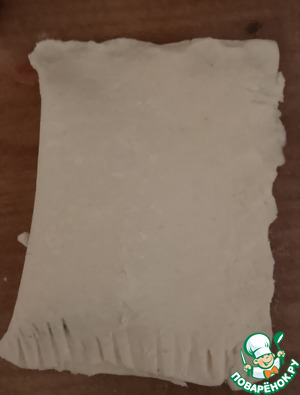 Пироги с анчоусами и луком