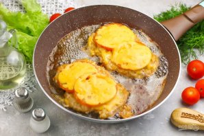 Отбивные с помидорами