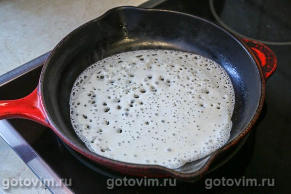 Блины с начинкой из черной смородины Блины с начинкой из черной смородины