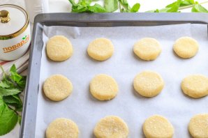 Сахарное печенье с маслом Сахарное печенье с маслом