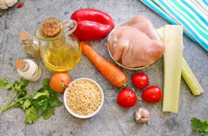 Птитим с курицей и овощами Птитим с курицей и овощами