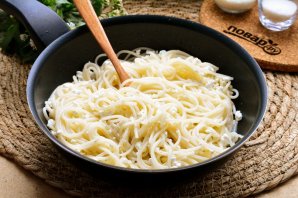 Сладкие спагетти с творогом Сладкие спагетти с творогом