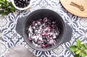 Черная смородина с агар-агаром на зиму Черная смородина с агар-агаром на зиму