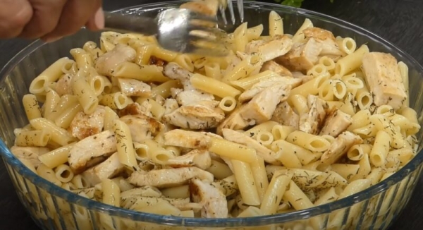 Таких вкусных макарон у меня еще не было. Невероятно простой и быстрый рецепт Таких вкусных макарон у меня еще не было. Невероятно простой и быстрый рецепт