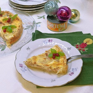 Киш-лорен с сыром и тунцом