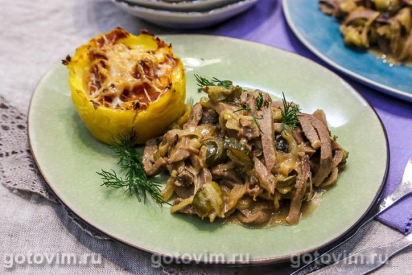 Бефстроганов из свиного языка Бефстроганов из свиного языка