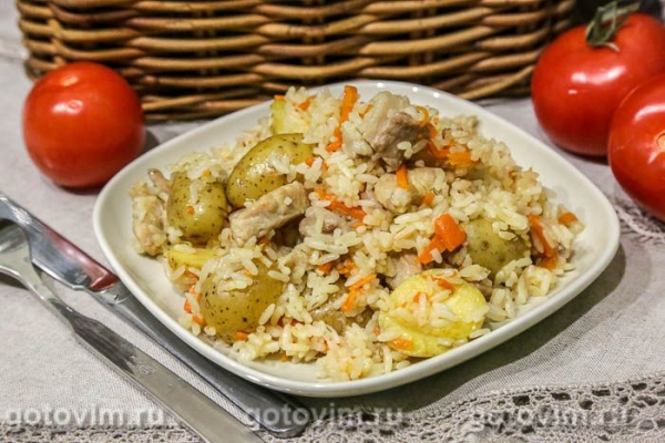 Плов со свининой и картофелем в мультиварке Плов со свининой и картофелем в мультиварке