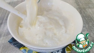 Горячий молочный пирог с кремом и джемом Горячий молочный пирог с кремом и джемом