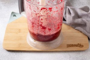 Смузи из свеклы и сельдерея Смузи из свеклы и сельдерея