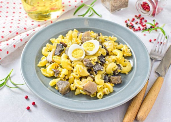 Макароны с грибами и яйцом Макароны с грибами и яйцом