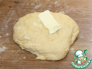 Сдобный пасхальный хлеб с тремя начинками