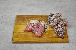 Теплый салат с тунцом