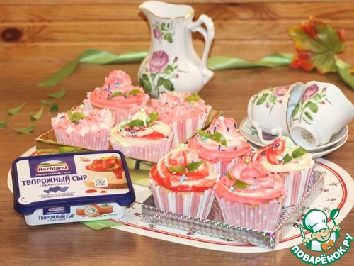Кекс с кремом из творожного сыра