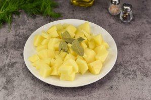 Суп "Затируха" с курицей на яйцах Суп "Затируха" с курицей на яйцах