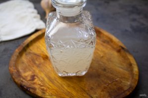 Настойка чеснока на спирту Настойка чеснока на спирту