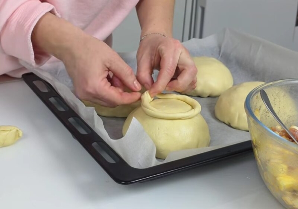 Жаркое в горшочках из теста: простой семейный ужин, а вкус лучше чем в дорогом ресторане!