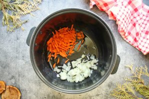 Говяжья грудинка в мультиварке Говяжья грудинка в мультиварке