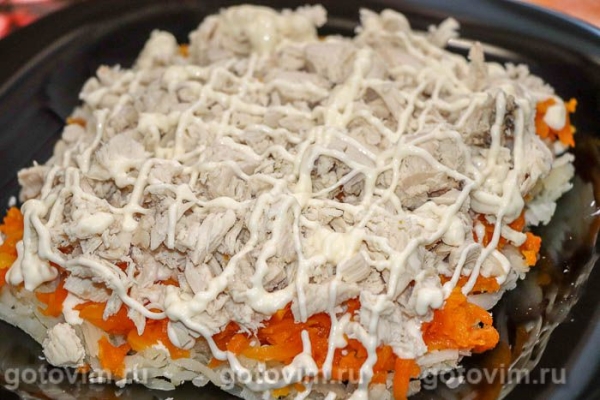 Салат «Сугробы» с курицей, яйцом и сыром Салат «Сугробы» с курицей, яйцом и сыром