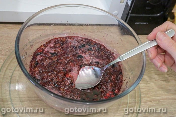 Земляничное варенье с черникой в микроволновке Земляничное варенье с черникой в микроволновке