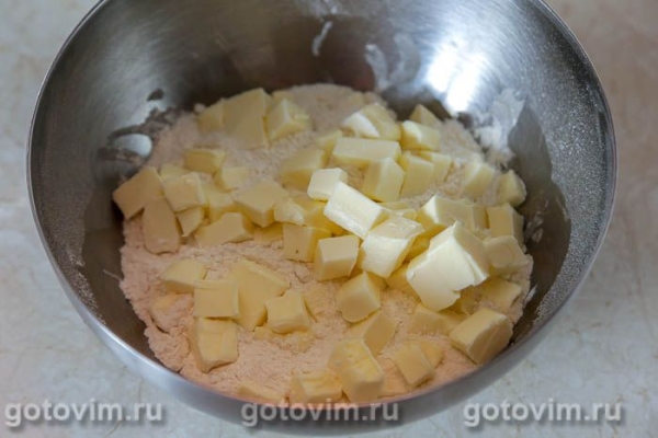 Пирог с клубникой и сметаной Пирог с клубникой и сметаной