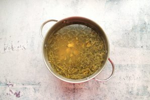 Щи из крошева с курицей Щи из крошева с курицей