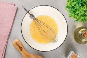 Пирог с одним яйцом на сковороде Пирог с одним яйцом на сковороде