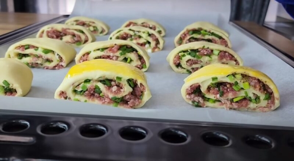 Беру творог и фарш. Сытные и ароматные мясные рулетики: почему я не знала этого метода раньше Беру творог и фарш. Сытные и ароматные мясные рулетики: почему я не знала этого метода раньше