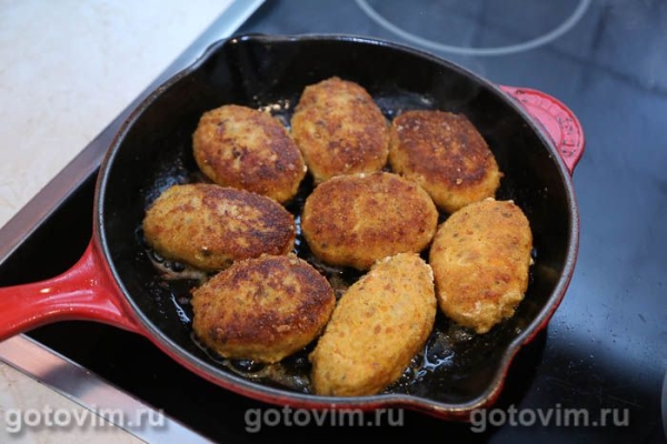 Котлет из скумбрии с беконом