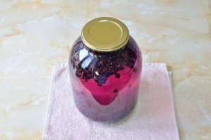 Компот из черной смородины на зиму на 3 литровую банку