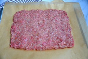 Рулет из фарша с яйцом Рулет из фарша с яйцом