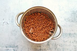 Каша "Солдатская" с тушенкой из гречки Каша "Солдатская" с тушенкой из гречки