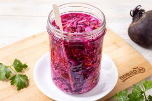 Капуста, квашенная со свеклой Капуста, квашенная со свеклой