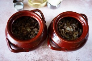 Говядина в горшочках Говядина в горшочках