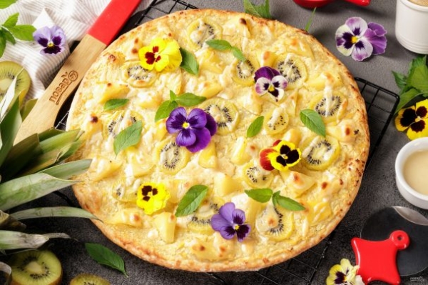 Сладкая пицца с ананасами Сладкая пицца с ананасами