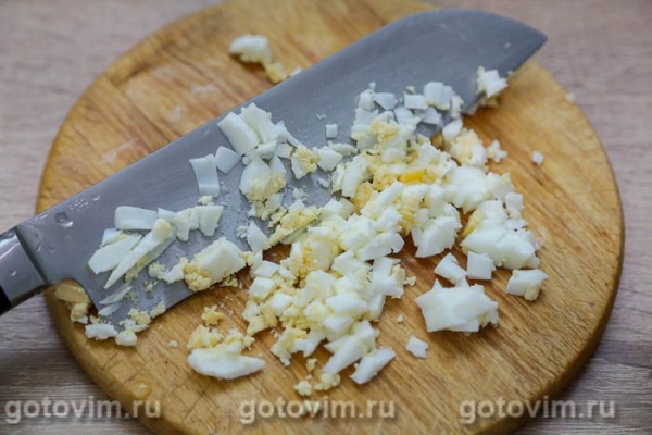 Икра из печёных баклажанов и перцев с варёным яйцом