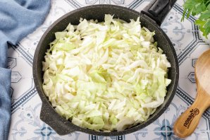 Заливной пирог с капустой на кефире Заливной пирог с капустой на кефире