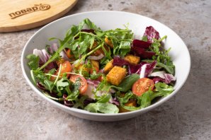 Соевый салат с помидорами Соевый салат с помидорами